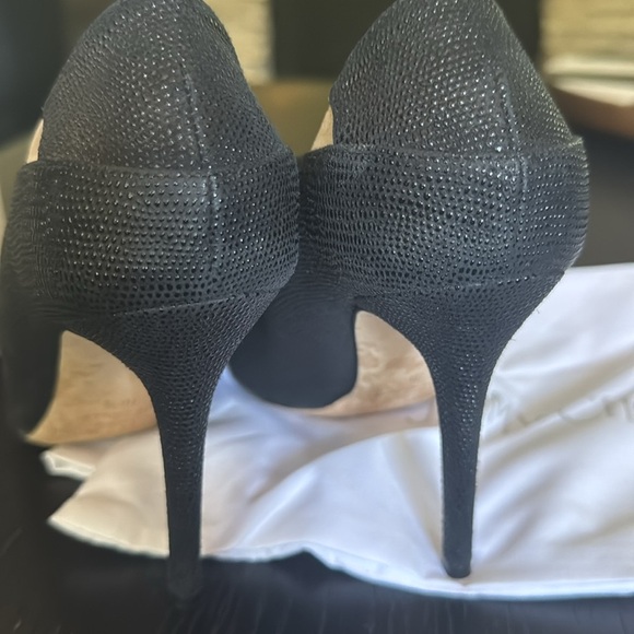 Jimmy Choo Tamika Black/Nude Textured Suede Heels. With box & dust bag. Size 6.5 - Picture 5 of 7